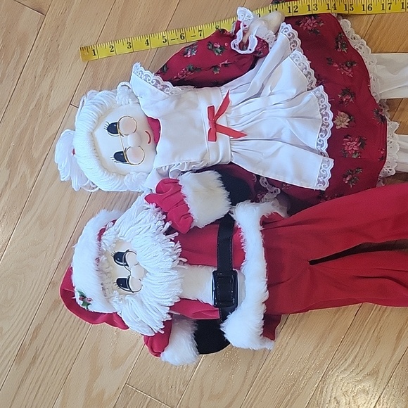 Vintage Mr and Mrs Claus Shelf Sitters - Picture 14 of 16